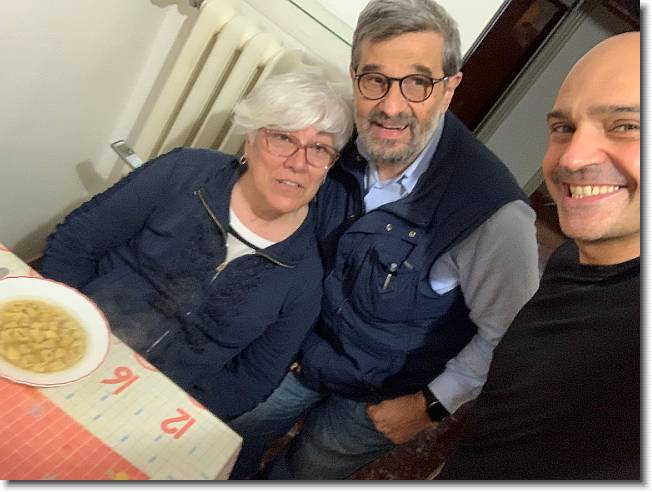 Clicca per scorrere le foto originali ingrandite